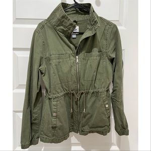 Old Navy army green jacket. Size M.